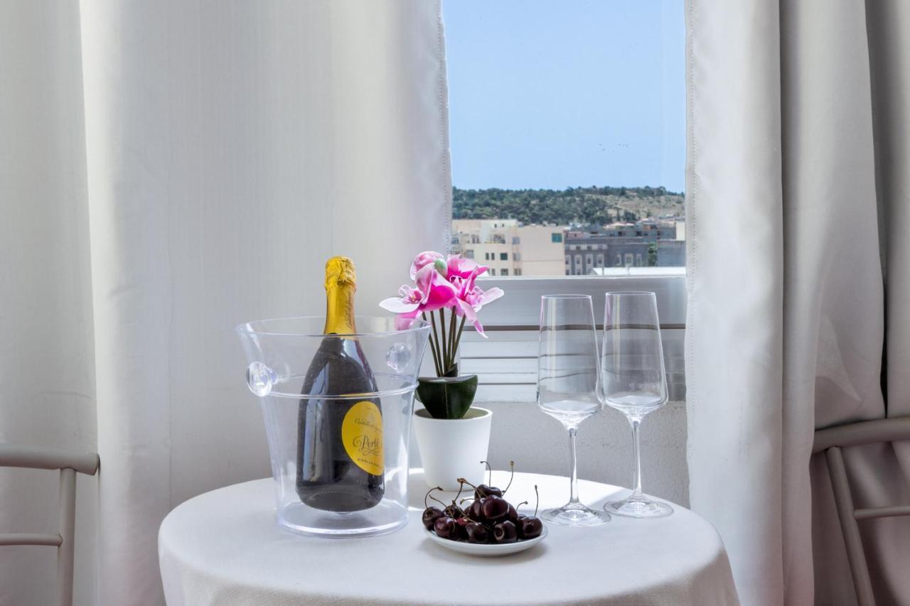 Bed And Breakfast Del Fiore Cagliari Exterior photo